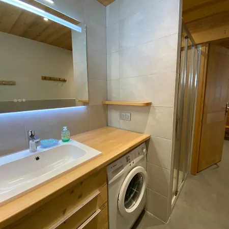 Les Lauzes Chalet *